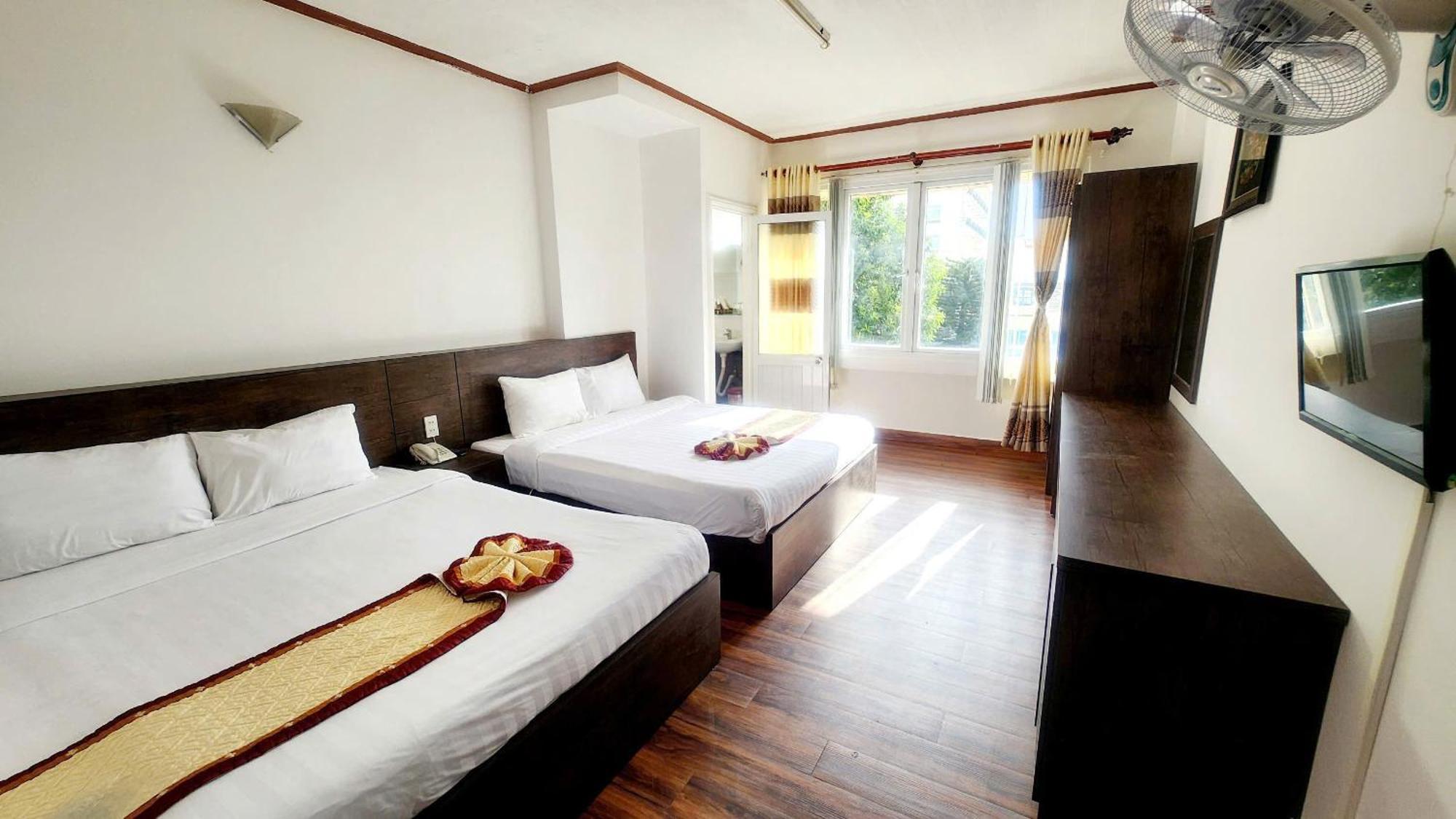 Anh Dao Hotel Da Lat Exterior photo